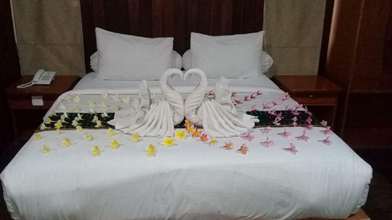 Exotic Komodo Hotel Labuan Bajo Dış mekan fotoğraf